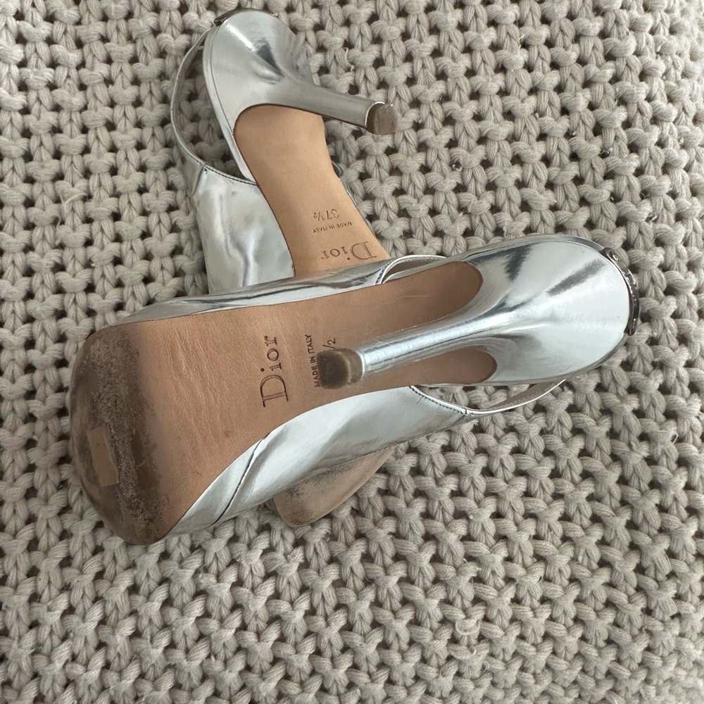 Dior Silver Heels with Elegant Design